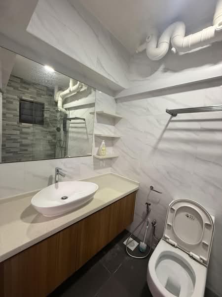 813 Jellicoe Road, 813 Jellicoe Road, Room Rental, 180 sqft, HDB Flat For Rent, by Jean Lim, 500204759 - Bathroom - PropertyGuru.com.sg