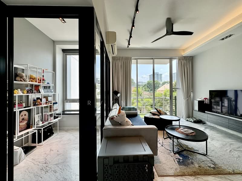 Riviera Residences, 11 Riviera Drive, 2 Bedrooms, 1,066 sqft, Condominium For Sale, by Mervyn Ong, 500204760 - Living Room - PropertyGuru.com.sg