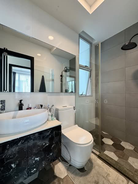Riviera Residences, 11 Riviera Drive, 2 Bedrooms, 1,066 sqft, Condominium For Sale, by Mervyn Ong, 500204760 - Bathroom - PropertyGuru.com.sg