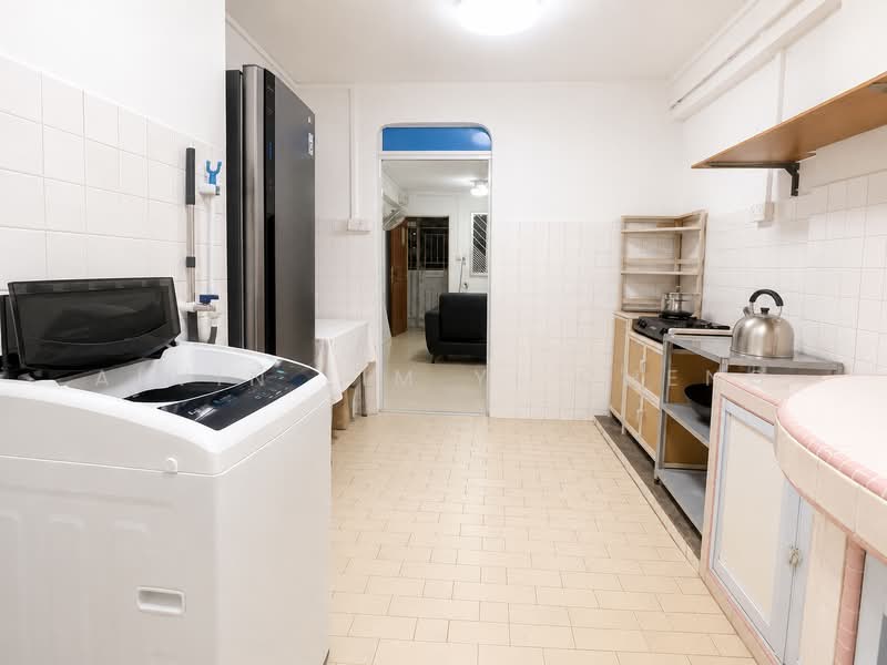 642 Hougang Avenue 8, 642 Hougang Avenue 8, 2 Bedrooms, 646 sqft, HDB Flat For Rent, by Alvin Lim Yi Cheng, 500204762 - Kitchen - PropertyGuru.com.sg