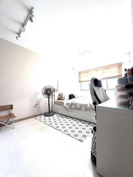 377A Hougang Street 32, 377A Hougang Street 32, 3 Bedrooms, 1,012 sqft, HDB Flat For Sale, by Dan Soon, 500204765 - Bedroom - PropertyGuru.com.sg