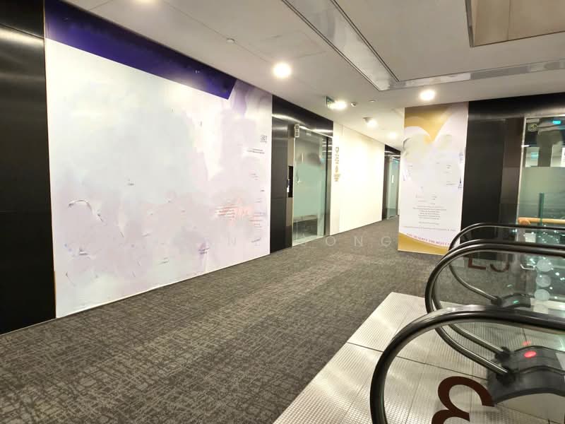 TripleOne Somerset, 111 Somerset Road, Orchard / River Valley, 1,001 sqft, Medical For Sale, by Irene Song, 500204768 - Corridor - CommercialGuru.com.sg