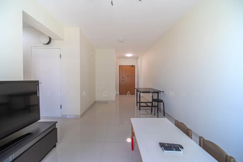 490B Choa Chu Kang Avenue 5, 490B Choa Chu Kang Avenue 5, 2 Bedrooms, 732 sqft, HDB Flat For Sale, by Leona Chansingh, 500204777 - Living Room - PropertyGuru.com.sg