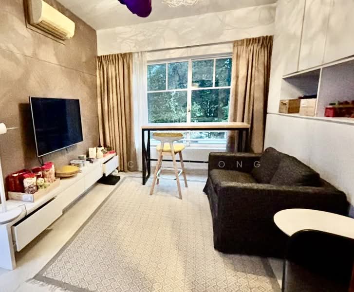Sunrise Gardens, 51 Sunrise Gardens, 2 Bedrooms, 893 sqft, Condominium For Sale, by Alicia Leong, 500204782 - Living Room - PropertyGuru.com.sg