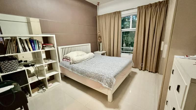 Sunrise Gardens, 51 Sunrise Gardens, 2 Bedrooms, 893 sqft, Condominium For Sale, by Alicia Leong, 500204782 - Bedroom - PropertyGuru.com.sg