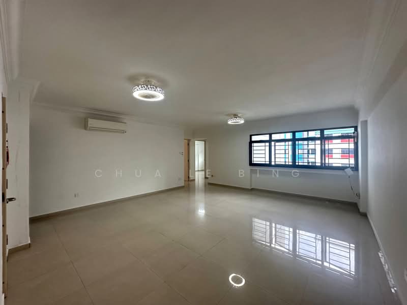 686D Choa Chu Kang Crescent, 686D Choa Chu Kang Crescent, 3 Bedrooms, 1,184 sqft, HDB Flat For Sale, by Chua Le Bing, 500204784 - Living Room - PropertyGuru.com.sg