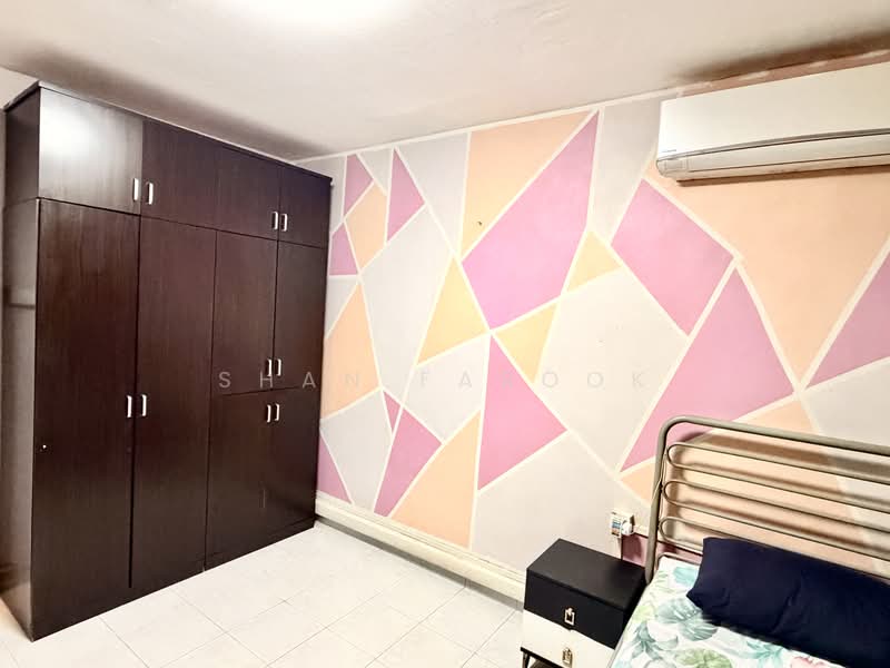 62 TELOK BLANGAH HEIGHTS, TELOK BLANGAH HEIGHTS, 2 Bedrooms, 785 sqft, HDB Flat For Sale, by Shan Farook, 500204793 - Master Bedroom - PropertyGuru.com.sg