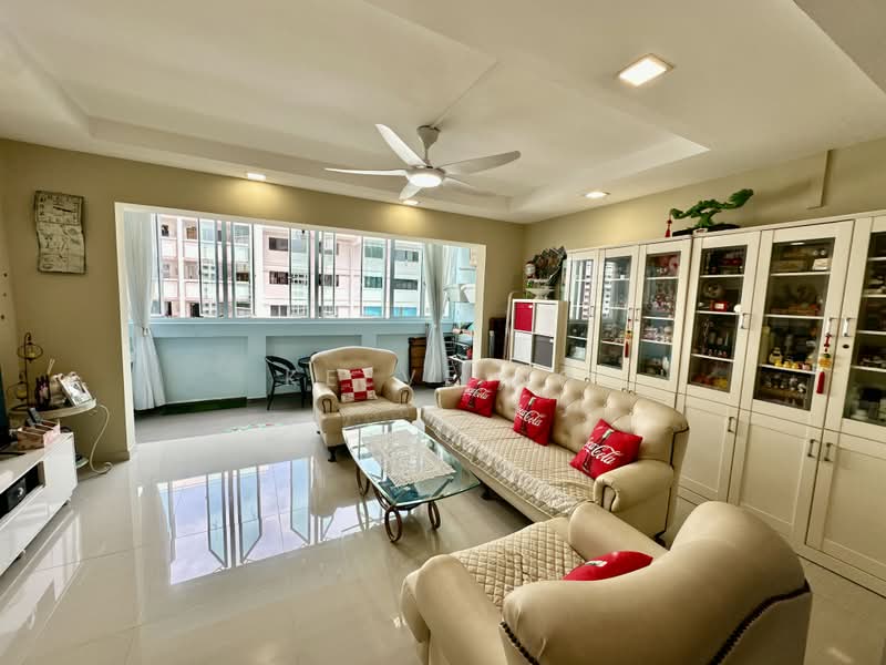 354 Bukit Batok Street 31, 354 Bukit Batok Street 31, 4 Bedrooms, 1,593 sqft, HDB Flat For Sale, by Keeve Ng, 500204816 - Living Room - PropertyGuru.com.sg