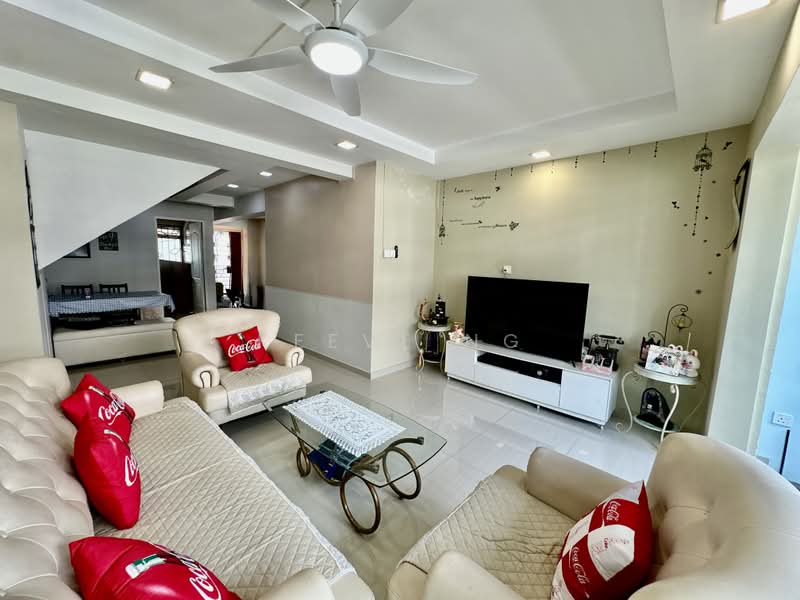 354 Bukit Batok Street 31, 354 Bukit Batok Street 31, 4 Bedrooms, 1,593 sqft, HDB Flat For Sale, by Keeve Ng, 500204816 - Living Room - PropertyGuru.com.sg