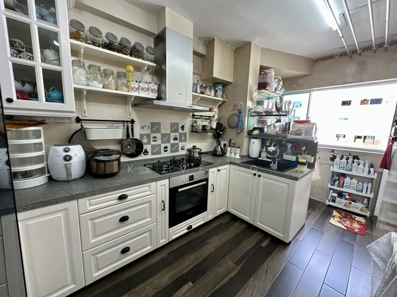 354 Bukit Batok Street 31, 354 Bukit Batok Street 31, 4 Bedrooms, 1,593 sqft, HDB Flat For Sale, by Keeve Ng, 500204816 - Kitchen - PropertyGuru.com.sg