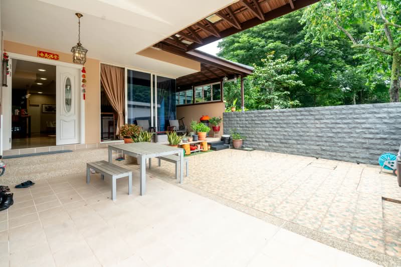 The Springside, Springside Walk, 5 Bedrooms, 3,800 sqft, Corner Terrace For Sale, by Sharon Jany, 500204817 - Exterior - PropertyGuru.com.sg