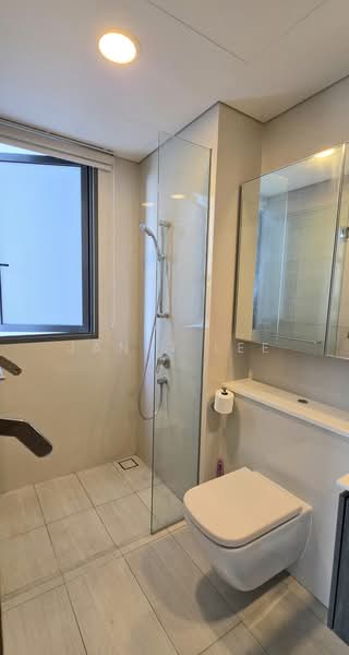 Lakeville, 1 Jurong Lake Link, 2 Bedrooms, 775 sqft, Condominium For Rent, by Janet Lee, 500204819 - Bathroom - PropertyGuru.com.sg