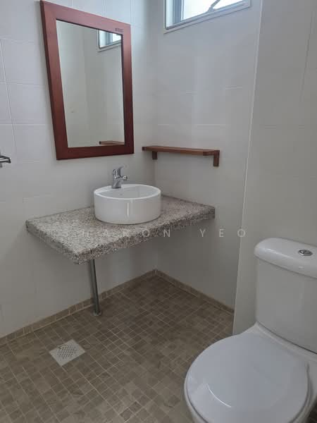 Springdale Condo, 45 Hindhede Walk, 2 Bedrooms, 926 sqft, Condominium For Sale, by Sharon Yeo, 500204832 - Master Bathroom - PropertyGuru.com.sg