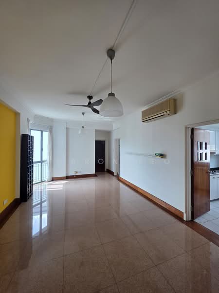 Springdale Condo, 45 Hindhede Walk, 2 Bedrooms, 926 sqft, Condominium For Sale, by Sharon Yeo, 500204832 - Living Room - PropertyGuru.com.sg