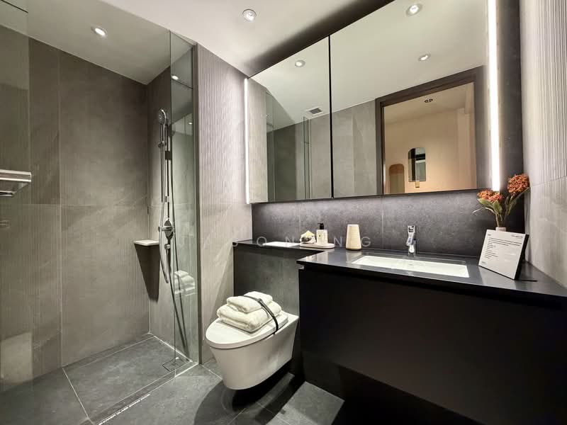 The Collective At One Sophia, 1B Sophia Road, 3 Bedrooms, 1,023 sqft, Condominium For Sale, by Jason Ng, 500204833 - Bathroom - PropertyGuru.com.sg