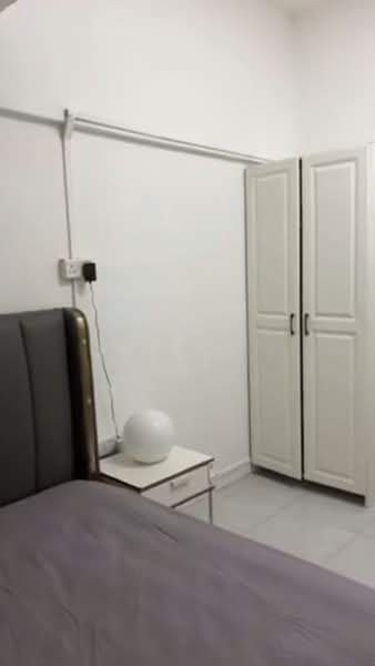 Textile Centre, 200 Jalan Sultan, Room Rental, 150 sqft, Apartment For Rent, by Midco Tee, 500204837 - Bedroom - PropertyGuru.com.sg