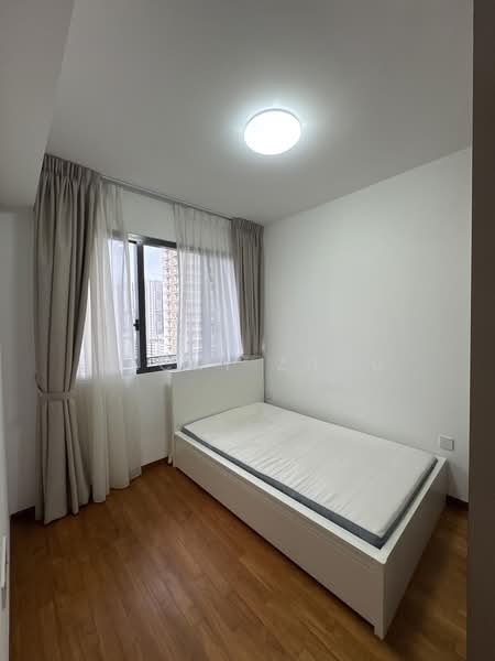Stirling Residences, 21 Stirling Road, 2 Bedrooms, 624 sqft, Condominium For Sale, by Jacky Zhou, 500204839 - Bedroom - PropertyGuru.com.sg
