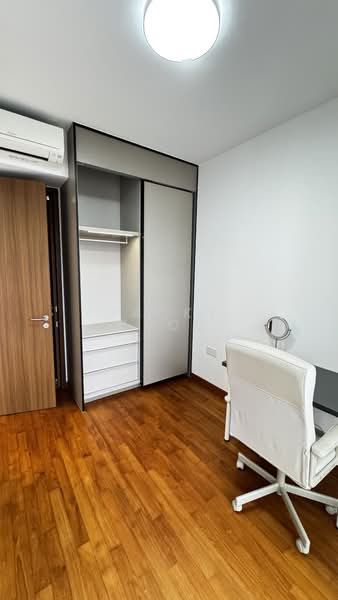 Stirling Residences, 21 Stirling Road, 2 Bedrooms, 624 sqft, Condominium For Sale, by Jacky Zhou, 500204839 - PropertyGuru.com.sg