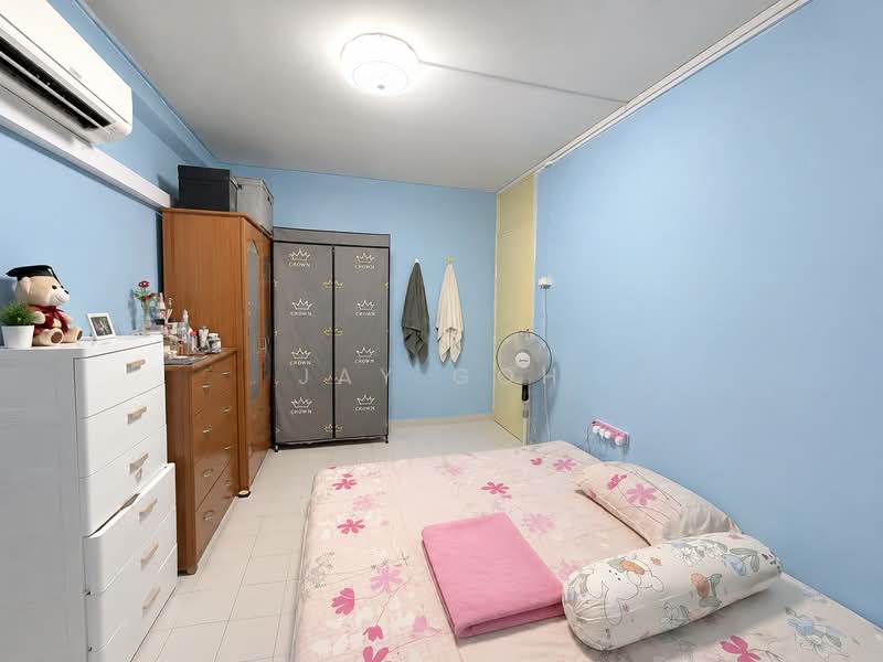 130 Yishun Street 11, 130 Yishun Street 11, 2 Bedrooms, 797 sqft, HDB Flat For Sale, by Jay Goh, 500204844 - Master Bedroom (illustration) - PropertyGuru.com.sg