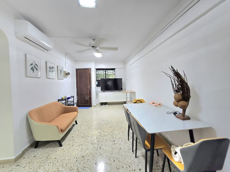418 Ang Mo Kio Avenue 10, 418 Ang Mo Kio Avenue 10, 2 Bedrooms, 797 sqft, HDB Flat For Sale, by Adrian Ooi, 500204845 - PropertyGuru.com.sg