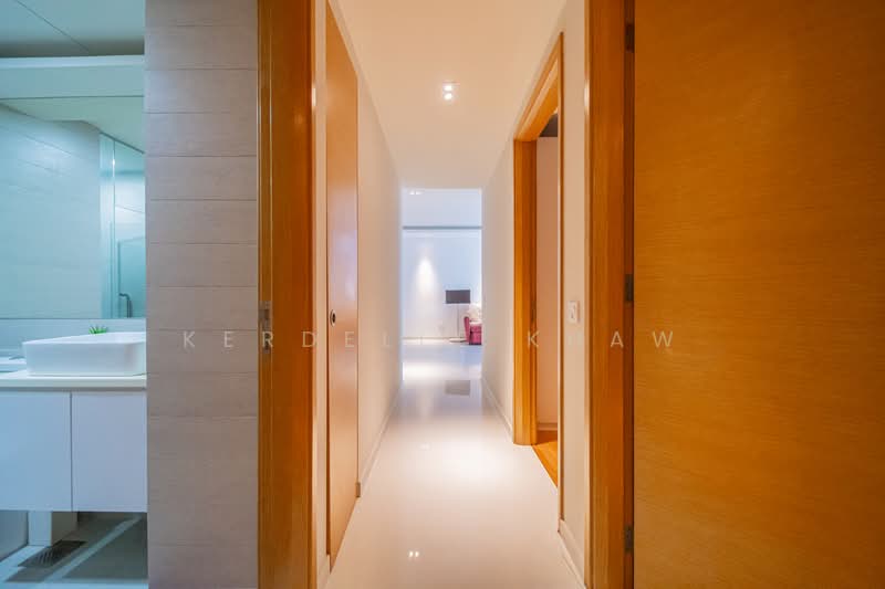 Casa Merah, 50 Tanah Merah Kechil Avenue, 3 Bedrooms, 1,259 sqft, Condominium For Rent, by Kerdelle Khaw, 500204849 - Corridor - PropertyGuru.com.sg