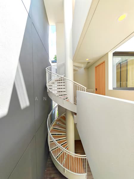 Brand new Kheam Hock 2.5sty FH Corner Terrace Move-In Attractive Price!, Kheam Hock, 5 Bedrooms, 7,898 sqft, Semi-Detached House For Sale, by Andy Wee, 500204868 - Corridor - PropertyGuru.com.sg