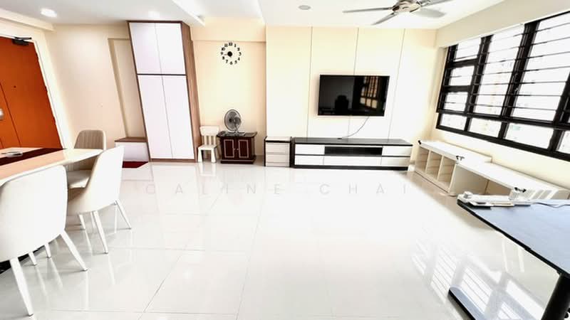 549B Segar Road, 549B Segar Road, 3 Bedrooms, 1,216 sqft, HDB Flat For Sale, by Caline Chai, 500204870 - Living Room - PropertyGuru.com.sg