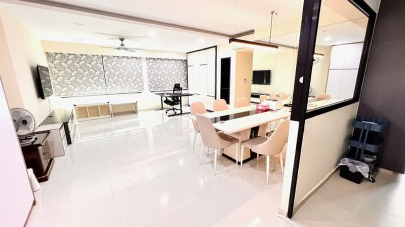 549B Segar Road, 549B Segar Road, 3 Bedrooms, 1,216 sqft, HDB Flat For Sale, by Caline Chai, 500204870 - Study - PropertyGuru.com.sg