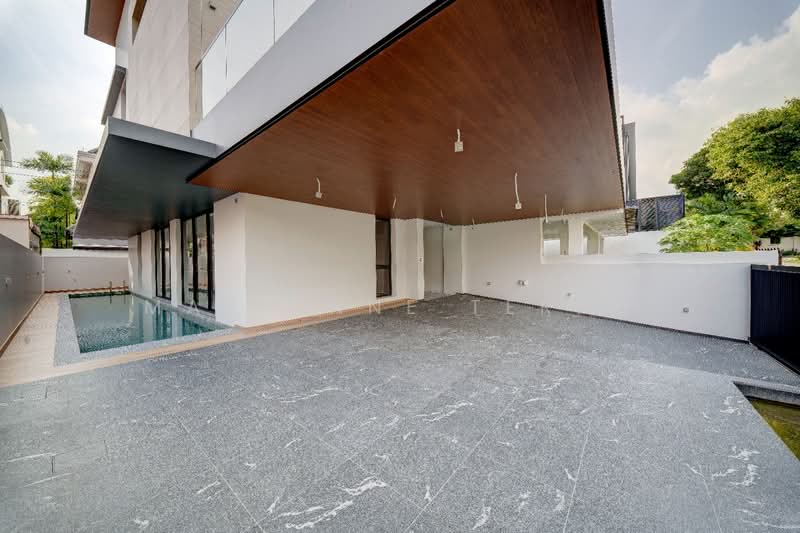 Serangoon Garden Estate, Brockhampton | Braemar | Bloxhome | Bodmin | Blandford | Medway | Crowhurst, 6 Bedrooms, 7,460 sqft, Semi-Detached House For Sale, by Marianne Terng, 500204874 - Exterior - PropertyGuru.com.sg