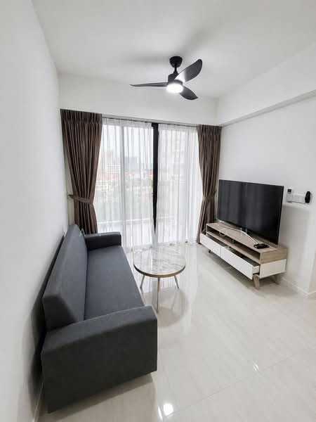 Riverfront Residences, 49 Hougang Avenue 7, 3 Bedrooms, 872 sqft, Condominium For Rent, by Kai Lin Koh, 500204878 - Living Room - PropertyGuru.com.sg