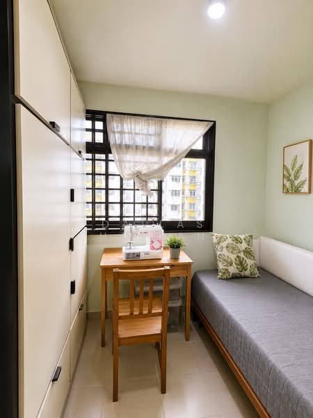 2 Ghim Moh Road, 2 Ghim Moh Road, 2 Bedrooms, 700 sqft, HDB Flat For Sale, by Dallas Hassan, 500204886 - Study - PropertyGuru.com.sg