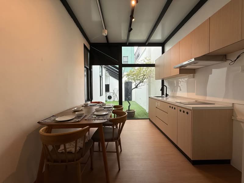 31 Hindoo road, , Room Rental, 130 sqft, Conservation House For Rent, by Sean Goh, 500204889 - Kitchen - PropertyGuru.com.sg