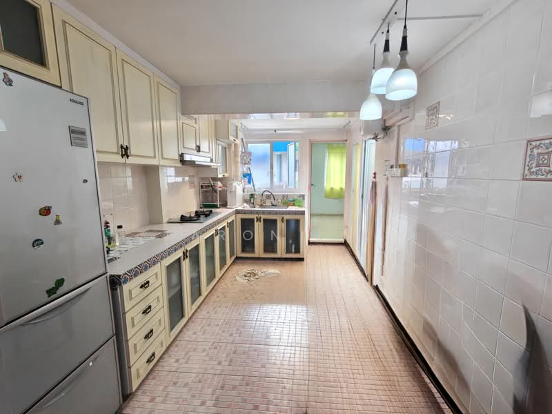 30 Marine Crescent, 30 Marine Crescent, 3 Bedrooms, 818 sqft, HDB Flat For Sale, by Aaron Lin, 500204892 - Kitchen - PropertyGuru.com.sg
