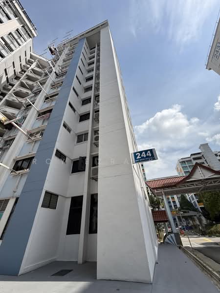 244 Bukit Batok East Avenue 5, 244 Bukit Batok East Avenue 5, Room Rental, 120 sqft, HDB Flat For Rent, by Roy Ezra Koh, 500204895 - Exterior - PropertyGuru.com.sg