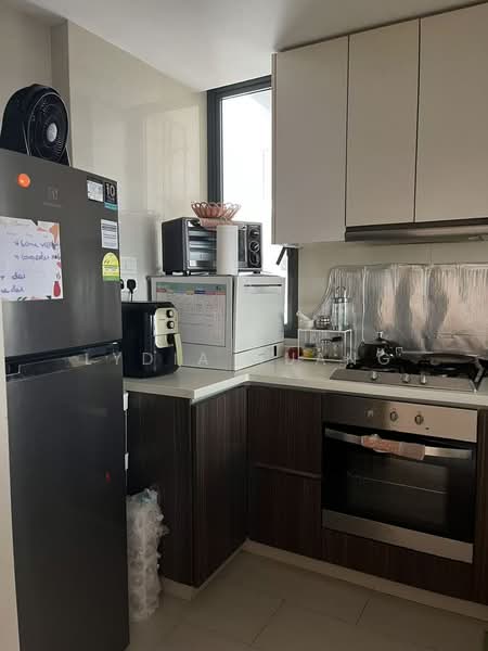 La Fiesta, 74 Sengkang Square, 3 Bedrooms, 829 sqft, Condominium For Sale, by Lydia Huang, 500204896 - Kitchen - PropertyGuru.com.sg