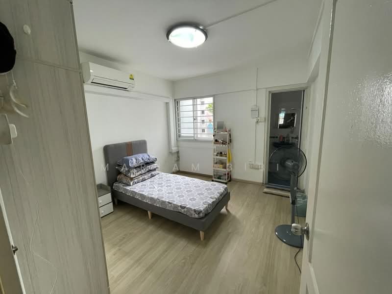 428 Clementi Avenue 3, 428 Clementi Avenue 3, 2 Bedrooms, 732 sqft, HDB Flat For Rent, by Mariam BiBi, 500204899 - Bedroom - PropertyGuru.com.sg
