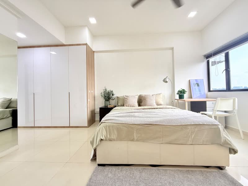 Queensway Tower, 1 Queensway, Room Rental, 200 sqft, Apartment For Rent, by Karen Tan, 500204902 - Bedroom - PropertyGuru.com.sg