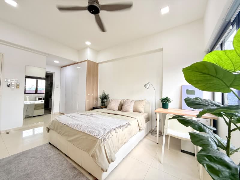 Queensway Tower, 1 Queensway, Room Rental, 200 sqft, Apartment For Rent, by Karen Tan, 500204902 - Bedroom - PropertyGuru.com.sg
