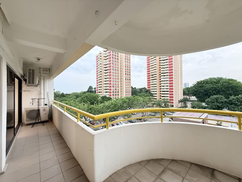 Neptune Court, 4 Marine Vista, 3 Bedrooms, 1,636 sqft, Apartment For Rent, by Shawa G B, 500204904 - Balcony - PropertyGuru.com.sg