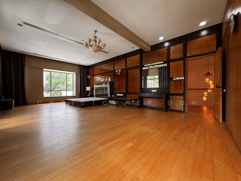 Tanglin, Chatsworth, Ridley Park, , 6 Bedrooms, 10,000 sqft, Good Class Bungalow For Sale, by Christopher Goh, 500204905 - Bedroom - PropertyGuru.com.sg