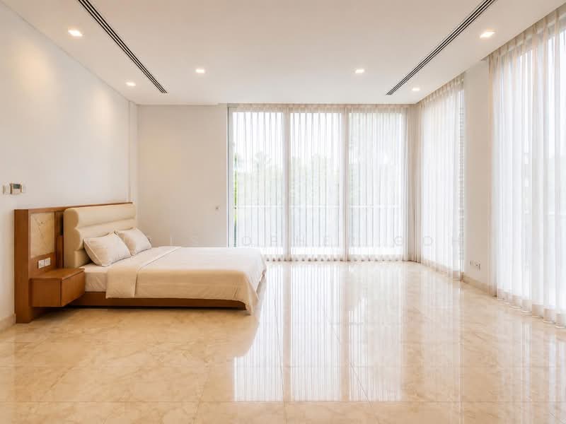 Tanglin, Chatsworth, Ridley Park, Tanglin / Holland / Bukit Timah, 6 Bedrooms, 10,000 sqft, Good Class Bungalow For Sale, by Christopher Goh, 500204905 - Bedroom - PropertyGuru.com.sg