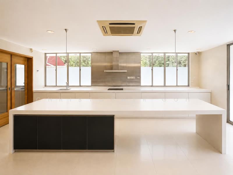 Tanglin, Chatsworth, Ridley Park, Tanglin / Holland / Bukit Timah, 6 Bedrooms, 10,000 sqft, Good Class Bungalow For Sale, by Christopher Goh, 500204905 - Kitchen - PropertyGuru.com.sg