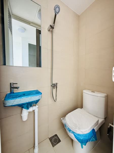 The Botany at Dairy Farm, 3 Dairy Farm Walk, 4 Bedrooms, 1,270 sqft, Condominium For Rent, by Isaac Lee, 500204907 - Bathroom - PropertyGuru.com.sg