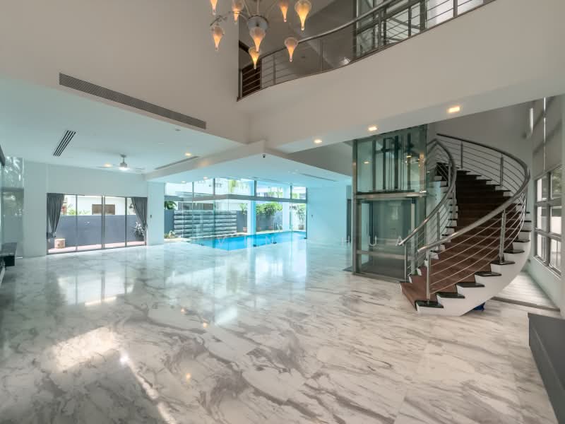 ⭐️Bungalow⭐️ Prime D10 Bt Timah Duchess Detached, Duchess Avenue/Duchess Road/Coronation Road/Bukit Timah Road/Dunearn Road, 6 Bedrooms, 7,000 sqft, Detached House For Sale, by Kelvin Chua, 500204911 - Entrance foyer - PropertyGuru.com.sg