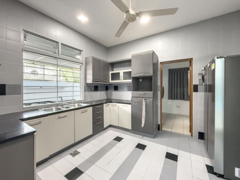 ⭐️Bungalow⭐️ Prime D10 Bt Timah Duchess Detached, Duchess Avenue/Duchess Road/Coronation Road/Bukit Timah Road/Dunearn Road, 6 Bedrooms, 7,000 sqft, Detached House For Sale, by Kelvin Chua, 500204911 - Dry kitchen - PropertyGuru.com.sg