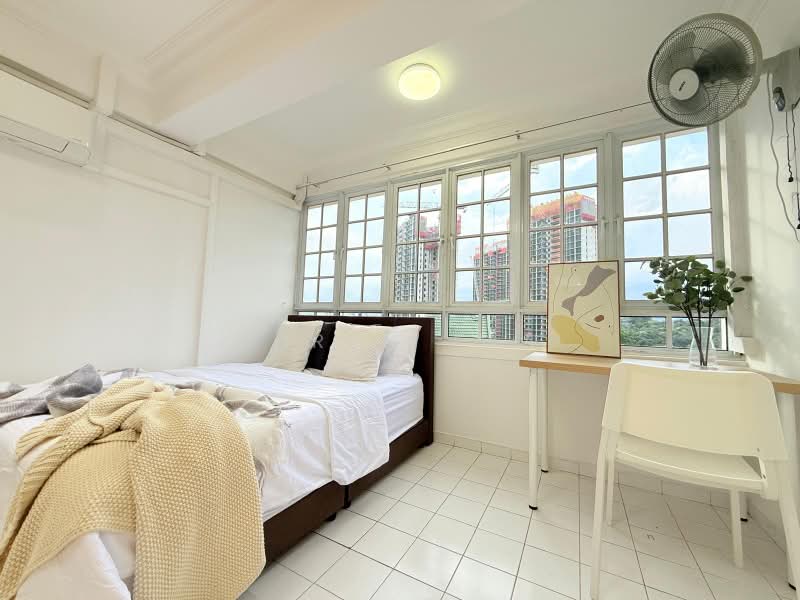 Queensway Tower, 1 Queensway, Room Rental, 200 sqft, Apartment For Rent, by Karen Tan, 500204912 - Bedroom - PropertyGuru.com.sg