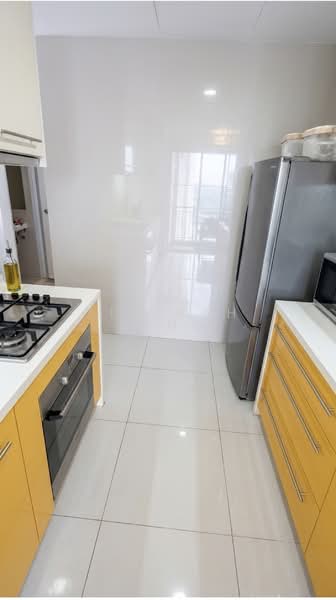 The Wharf Residence, 7 Tong Watt Road, 2 Bedrooms, 1,033 sqft, Condominium For Sale, by Lim Kah Seng, 500204915 - Kitchen - PropertyGuru.com.sg