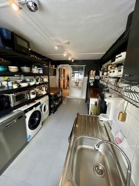 317 Hougang Avenue 7, 317 Hougang Avenue 7, Hougang / Punggol / Sengkang, 2 Bedrooms, 721 sqft, HDB Flat For Sale, by Yann Tan, 500204916 - PropertyGuru.com.sg
