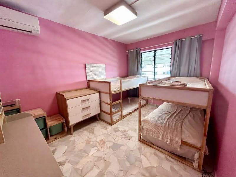 317 Hougang Avenue 7, 317 Hougang Avenue 7, Hougang / Punggol / Sengkang, 2 Bedrooms, 721 sqft, HDB Flat For Sale, by Yann Tan, 500204916 - PropertyGuru.com.sg