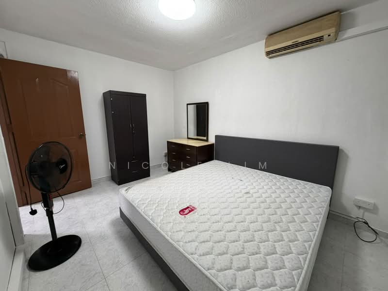 113 Tao Ching Road, 113 Tao Ching Road, 2 Bedrooms, 721 sqft, HDB Flat For Rent, by Nicole Lim, 500204917 - Bedroom - PropertyGuru.com.sg